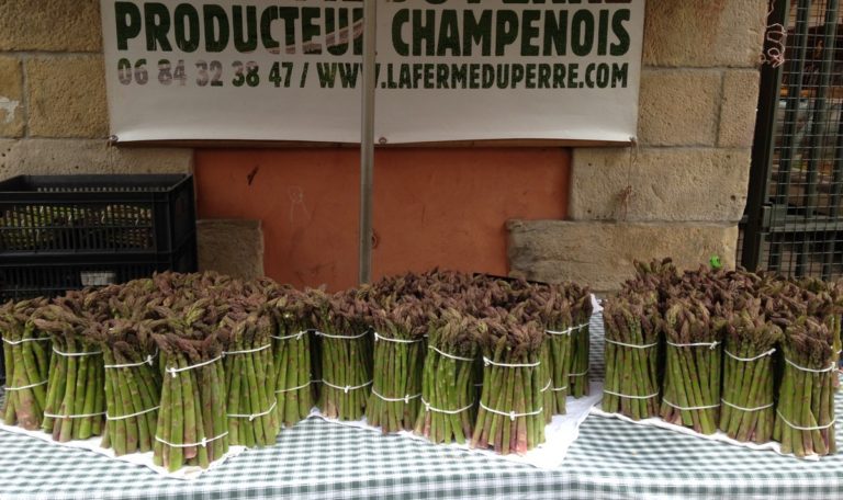 Les marchés, producteur Asperge verte, la ferme du Perré, Marne